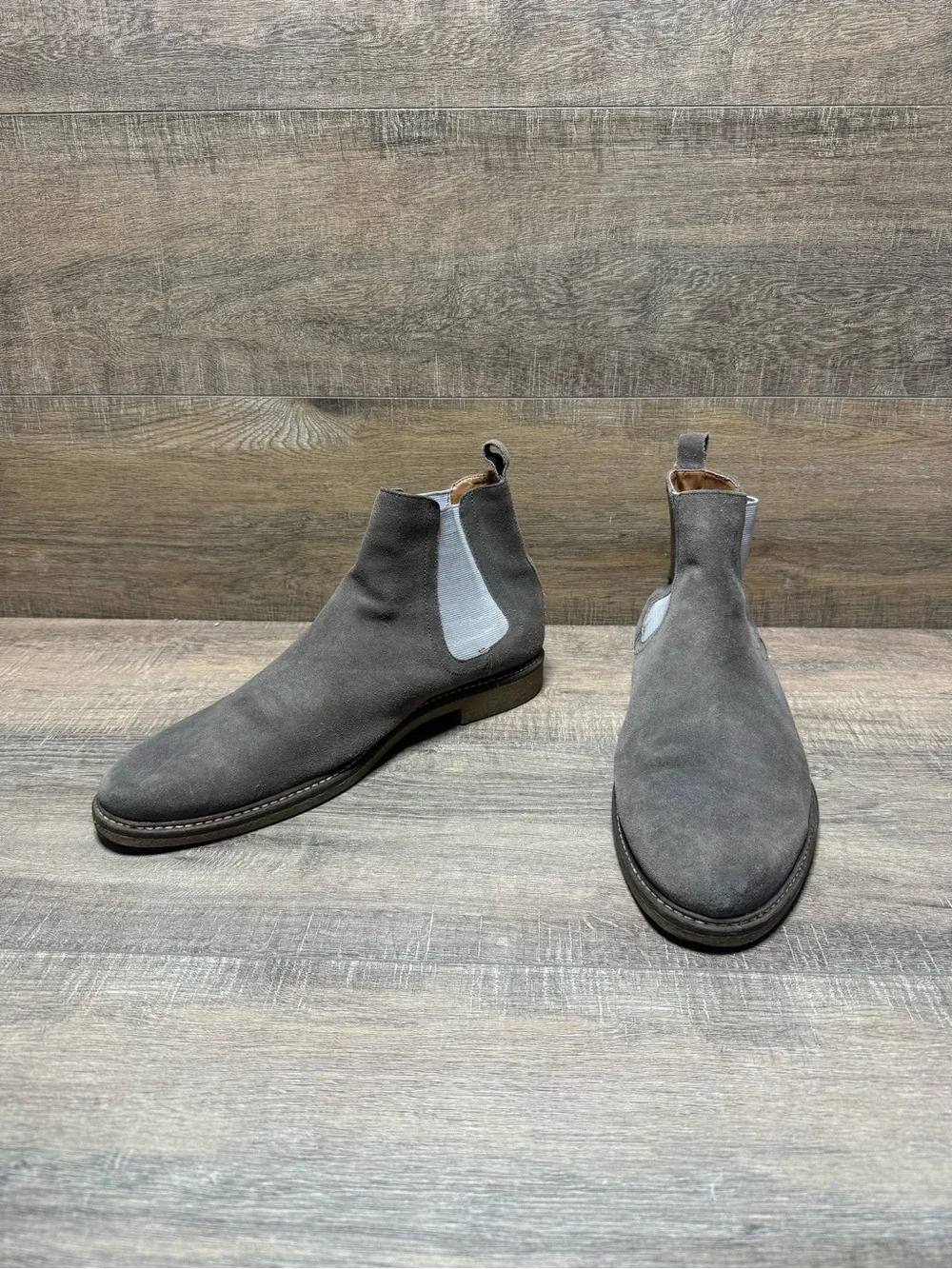 Gordon Rush Men’s Gray Suede Chukka Chelsea Boots